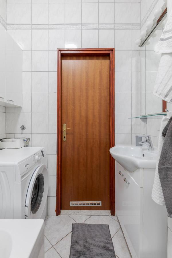 Lisinski Apartment With Private Parking Zágráb Kültér fotó